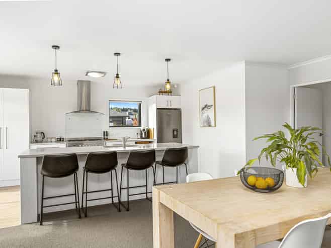 17 Windsor Street, Richmond Heights