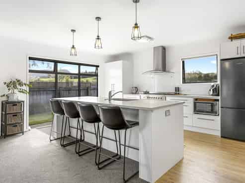 17 Windsor Street, Richmond Heights