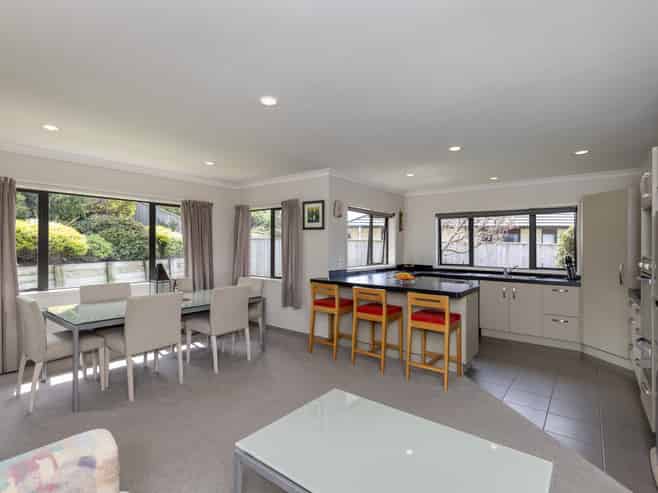 33 Gandalf Crescent, Paraparaumu