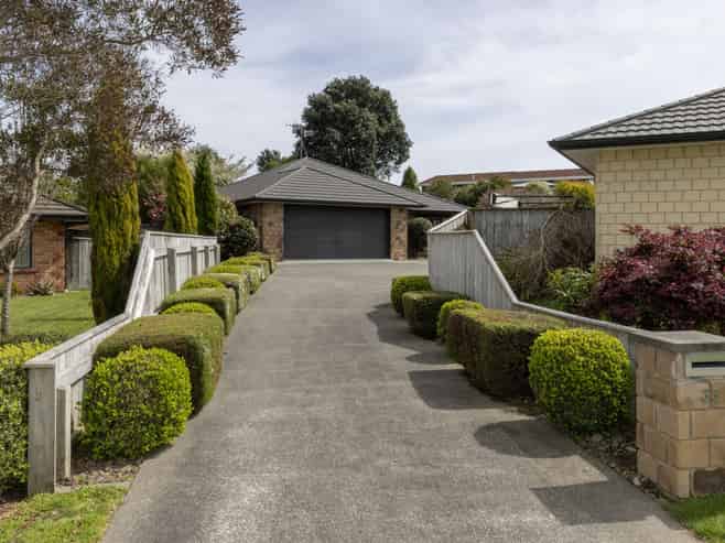 33 Gandalf Crescent, Paraparaumu