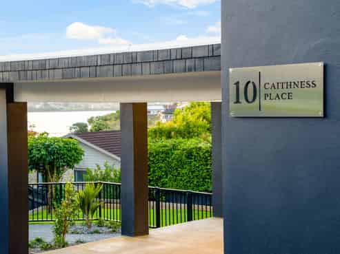 10 Caithness Place, Farm Cove