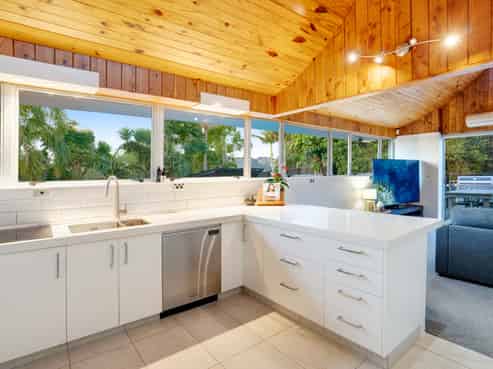 10 Caithness Place, Farm Cove