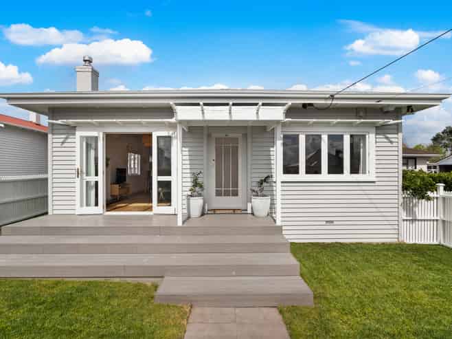 25 Ennismore Road, Mount Albert