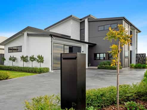 74 Pelorus Avenue, Poraiti