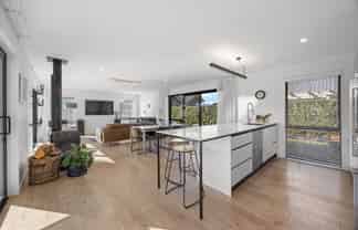 20 Pounamu Avenue, Albert Town