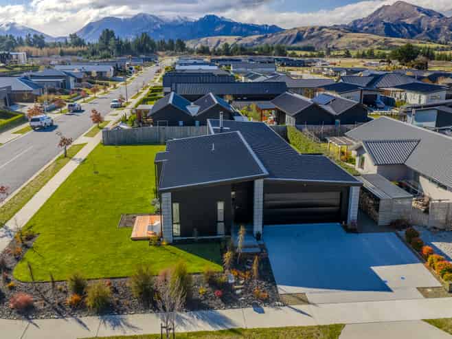 20 Pounamu Avenue, Albert Town