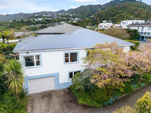 30 Lucknow Terrace, Khandallah