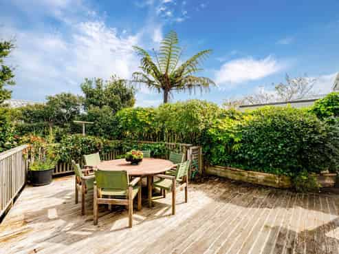 30 Lucknow Terrace, Khandallah