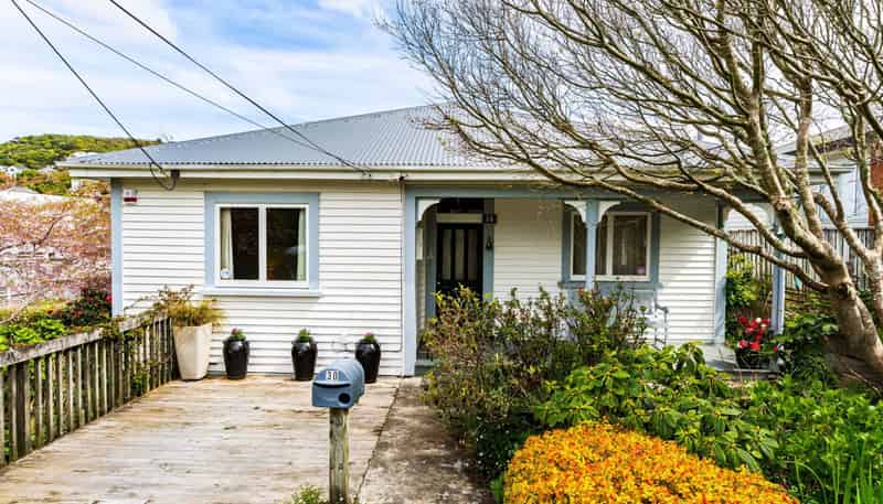 30 Lucknow Terrace, Khandallah