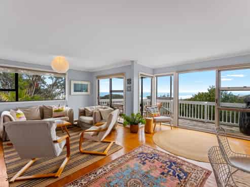 27 Domain Crescent, Muriwai