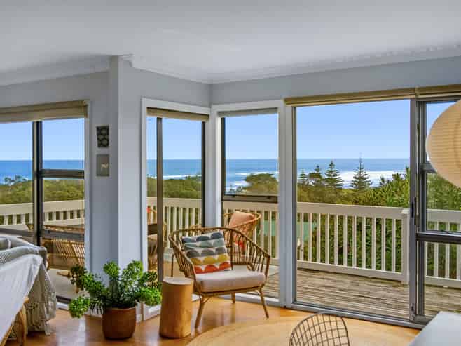 27 Domain Crescent, Muriwai