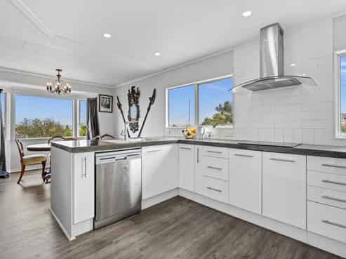 6A Glover Place, Onerahi