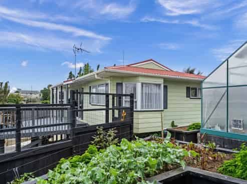 6A Glover Place, Onerahi