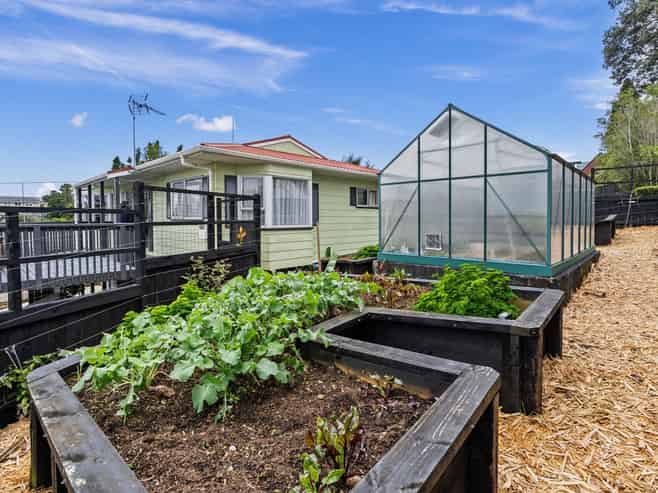 6A Glover Place, Onerahi