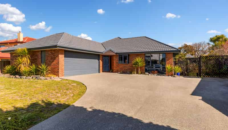21 Eastwood Rise, Waimairi Beach