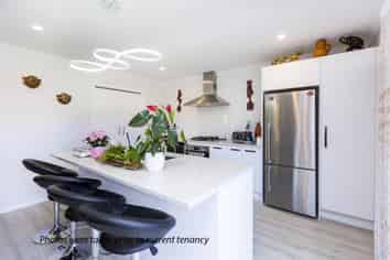 5 Poulson Grove, Trentham