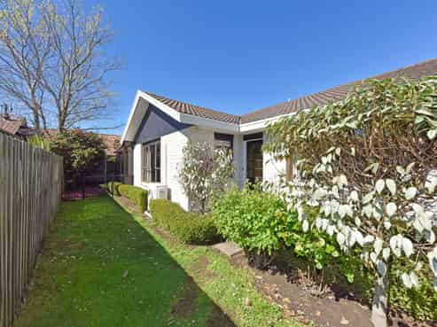 1/148 Main North Road, Papanui