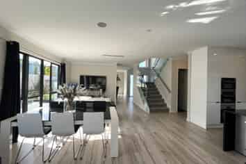 64 Mettam Drive, Swanson