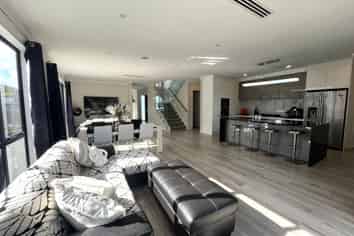 64 Mettam Drive, Swanson