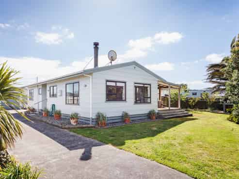 18 Thomas Place, Foxton Beach