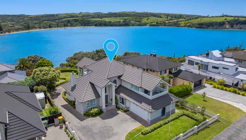 27 Clansman Terrace, Gulf Harbour
