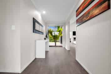 18 Reliance Crescent, Beachlands