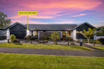 18 Reliance Crescent, Beachlands