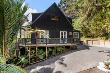 58 Opanuku Road, Henderson Valley