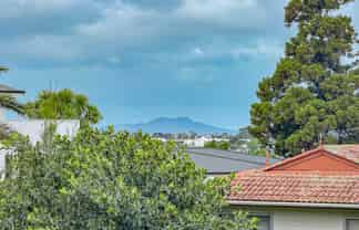 1C/223 Sunset Road, Sunnynook
