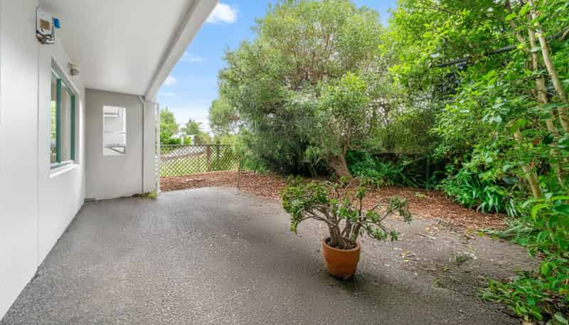 1C/223 Sunset Road, Sunnynook