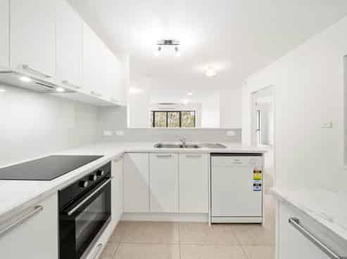 1C/223 Sunset Road, Sunnynook