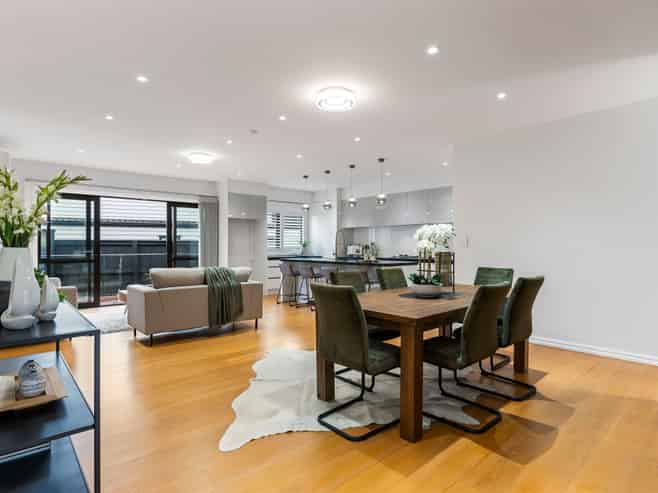 8/42 Codrington Crescent, Mission Bay
