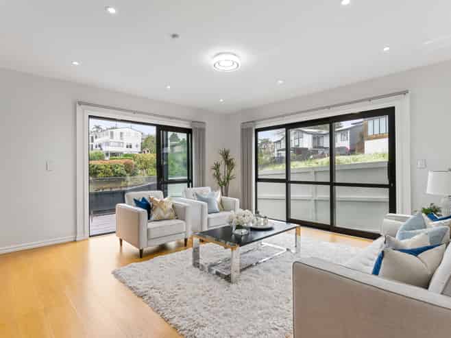 8/42 Codrington Crescent, Mission Bay