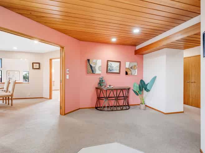 6 Dorrington Place, Eastern Beach