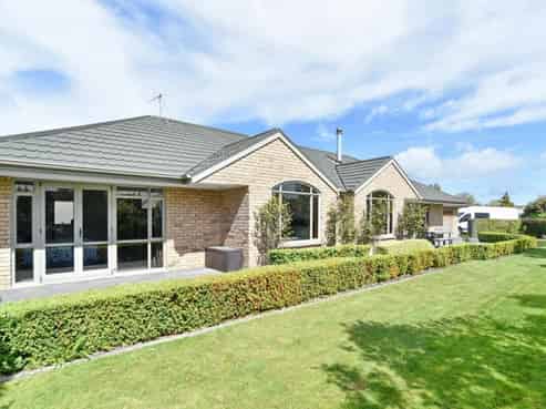 34 Oregon Place, Burwood