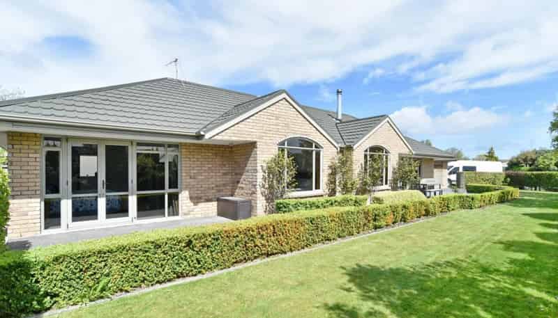34 Oregon Place, Burwood