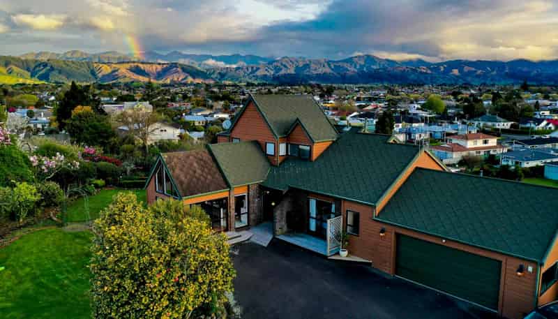 27 Kawiu Road, Levin
