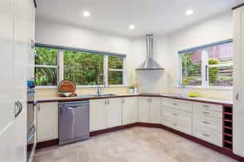 326 Titirangi Road, Titirangi