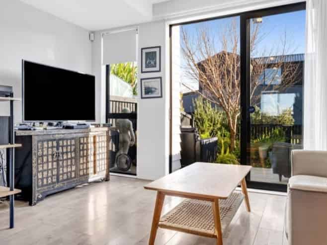 61 Te Aparangi Road, Papakura