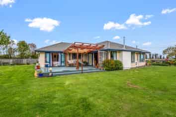 153a High Street, Southbridge