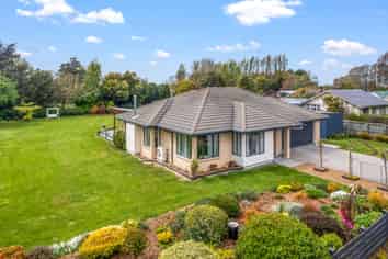 153a High Street, Southbridge