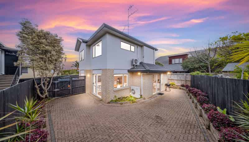 2/13 Fratley Avenue, Farm Cove