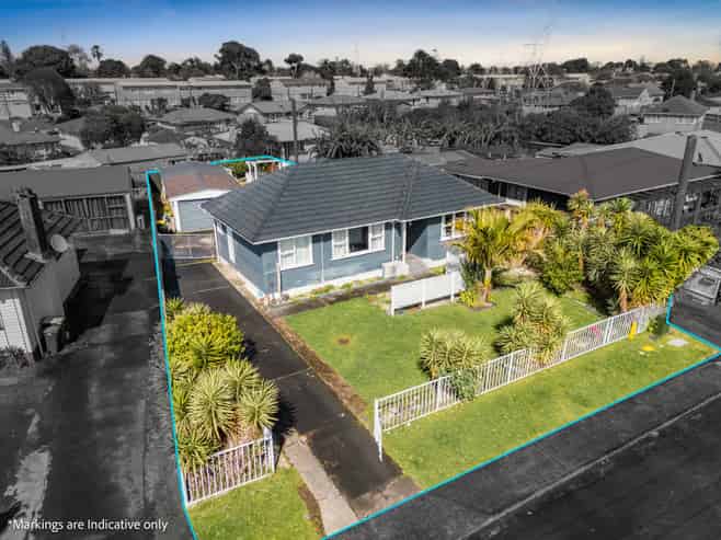 8 Julian Place, Otara
