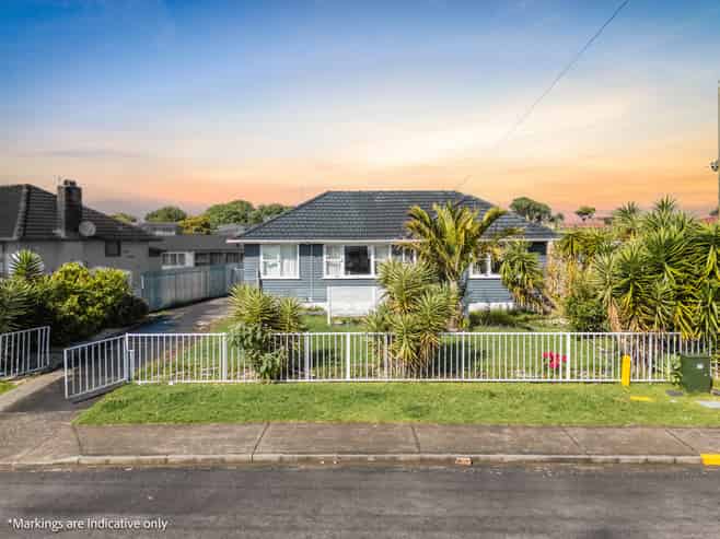 8 Julian Place, Otara