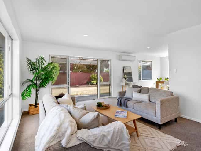 2/20 Studholme Street, Somerfield