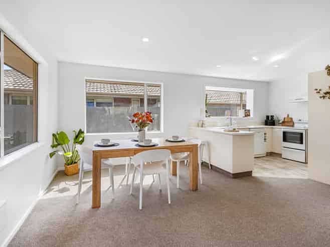 2/20 Studholme Street, Somerfield