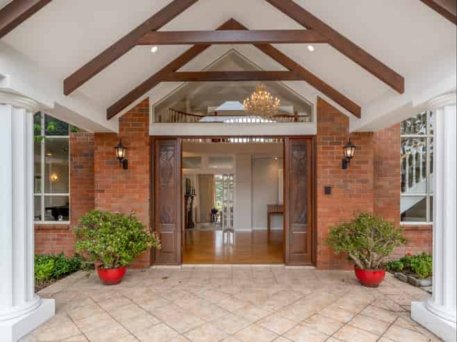 84 Potts Road, Whitford