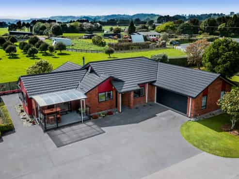 12 Beach Road, Urenui