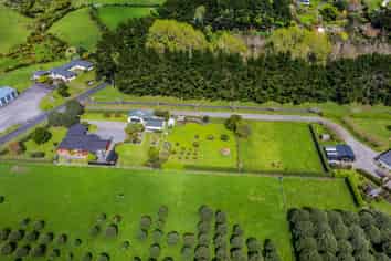 12 Beach Road, Urenui