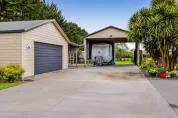 12 Beach Road, Urenui